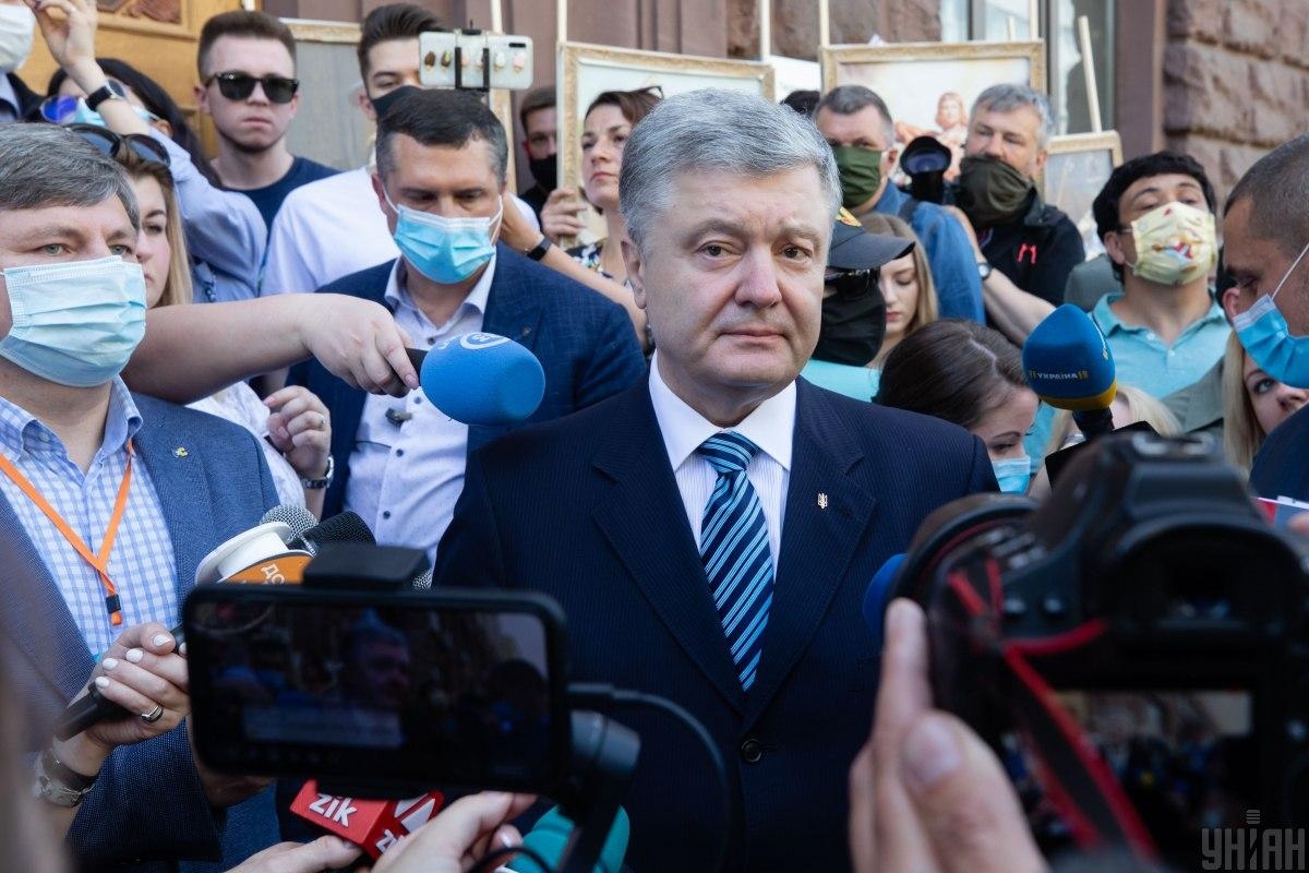 Порошенко посулил Зеленскому побег из Украины вслед за Януковичем