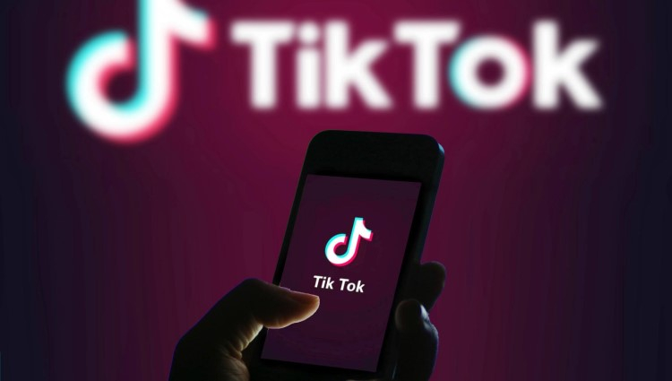 За шесть месяцев в TikTok удалено более 49 млн нарушающих правила сети видео