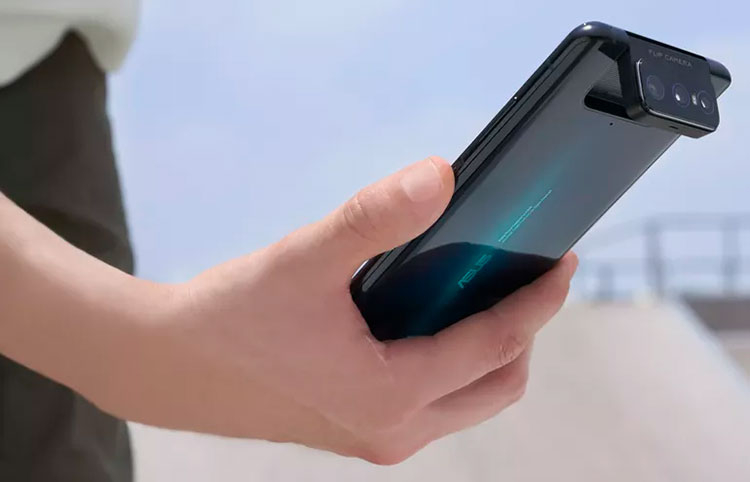 ASUS представила Zenfone 7: тройная поворотная камера, 90 Гц OLED, большая батарея и быстрая зарядка