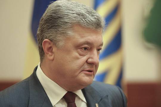 Порошенко выступил против действий Лукашенко