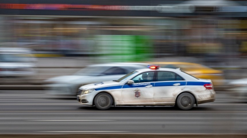 Тело голой девушки нашли в мусорном баке в Москве