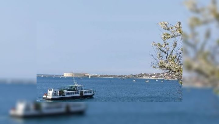 В день парада пассажирские катера в Севастополе будут курсировать всю ночь