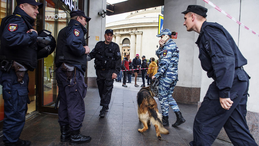 В Москве оказались заминированными станции метро, ТЦ, пляжи и больницы