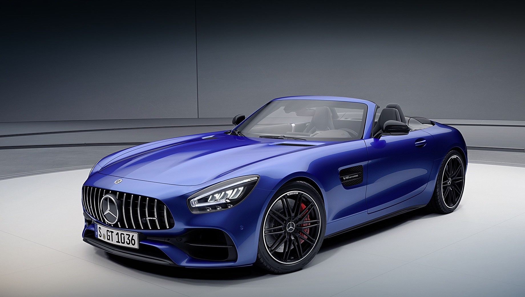 Базовый Mercedes-AMG GT догнал по мощности версию GT S