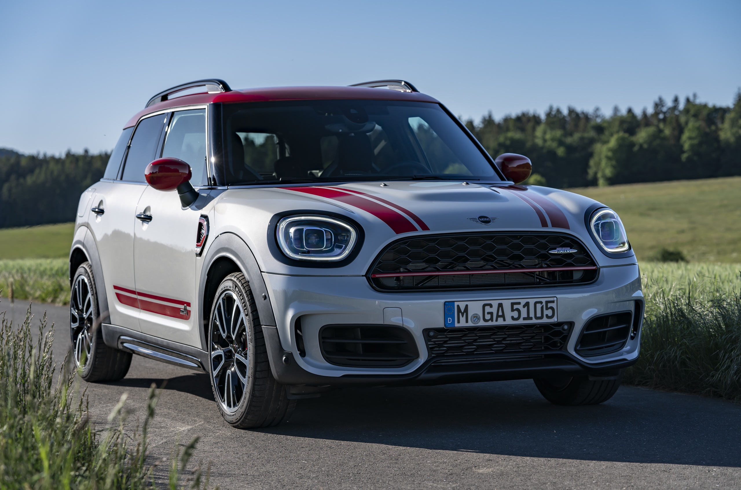 MINI обновила заряженный JCW Countryman