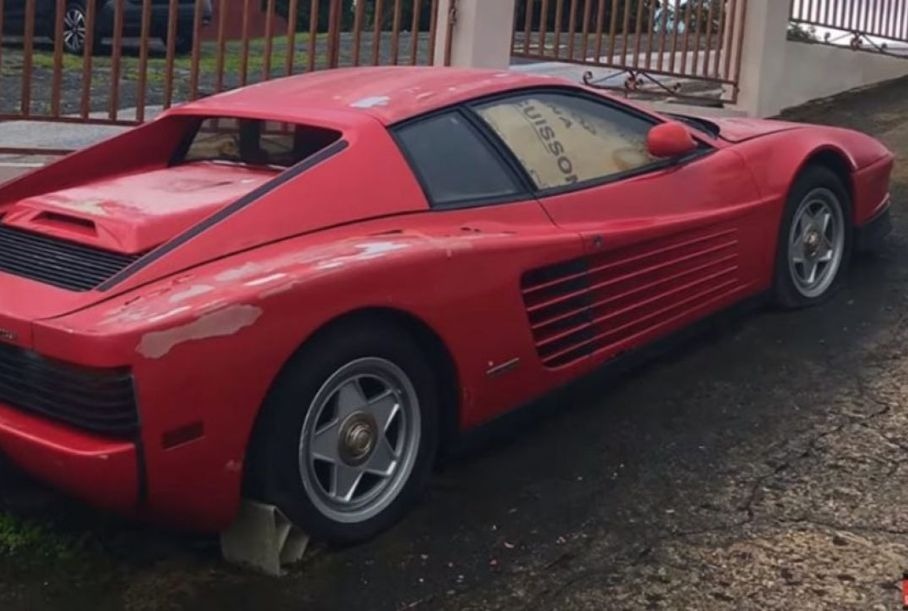 Забытый на 17 лет Ferrari Testarossa продают за 2,2 миллиона рублей