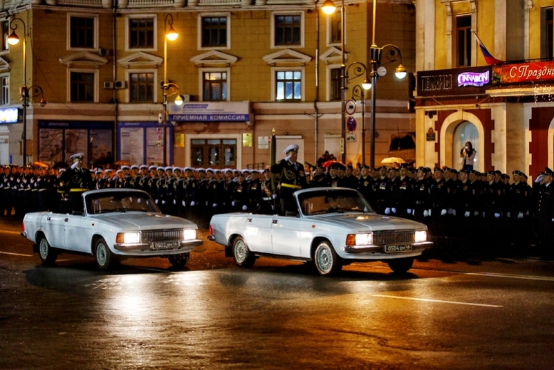 Репетиция парада – движение в центре Владивостока перекроют ночью на 10 июня